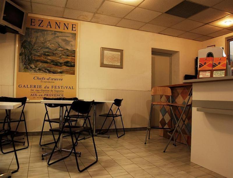 Des Arts Aix Hotel