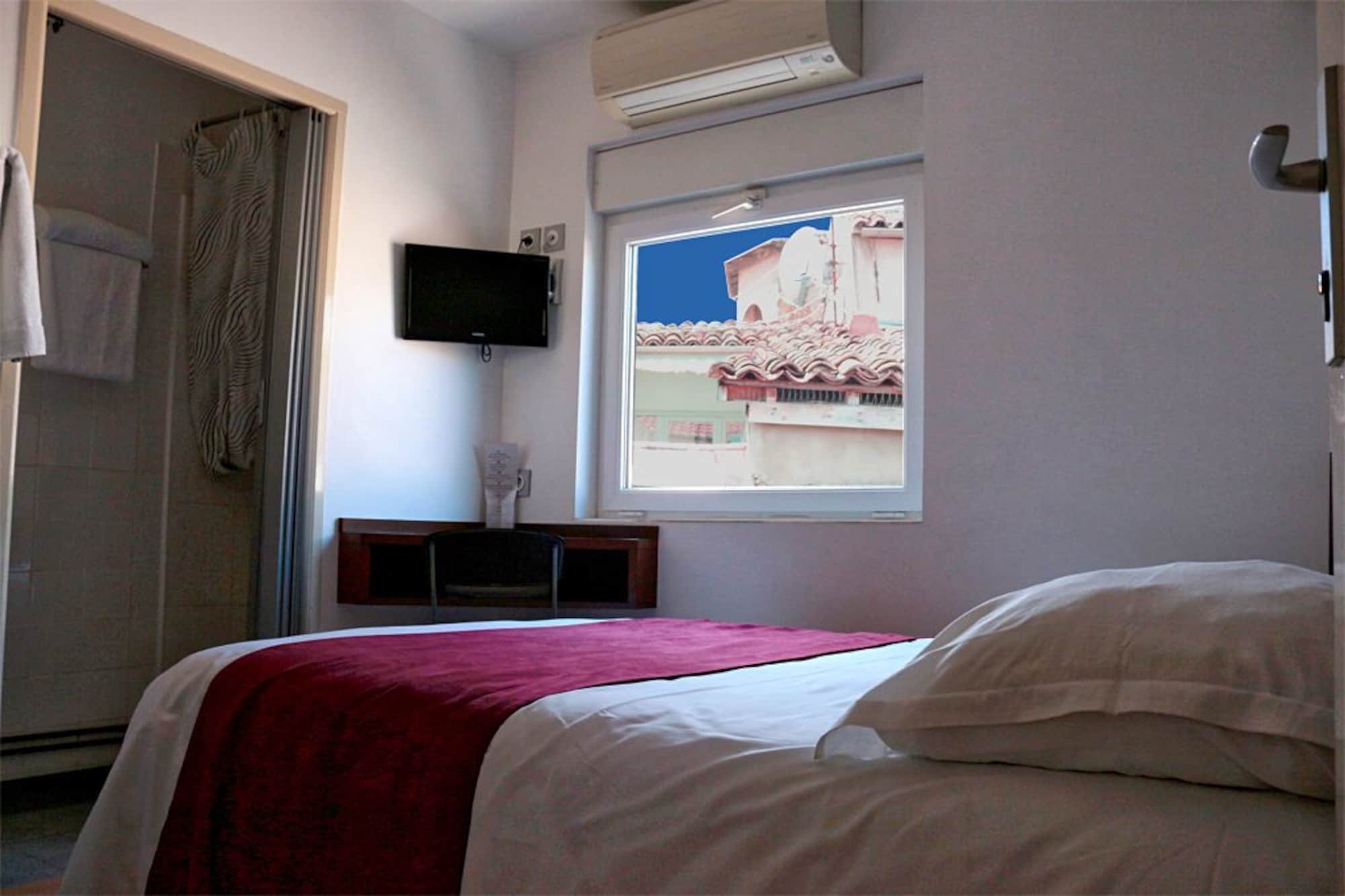 Hotel Des Arts Aix 2*